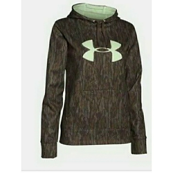 Under Armour Tops - Womens Under Armour Camo MossyOak Hoodie Sz.M